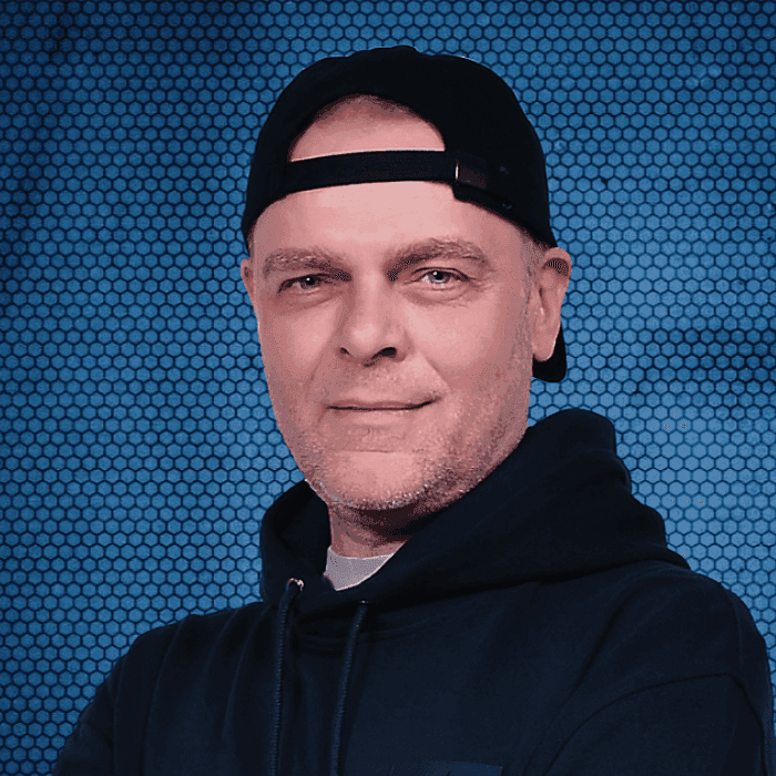 Константин Пахомов