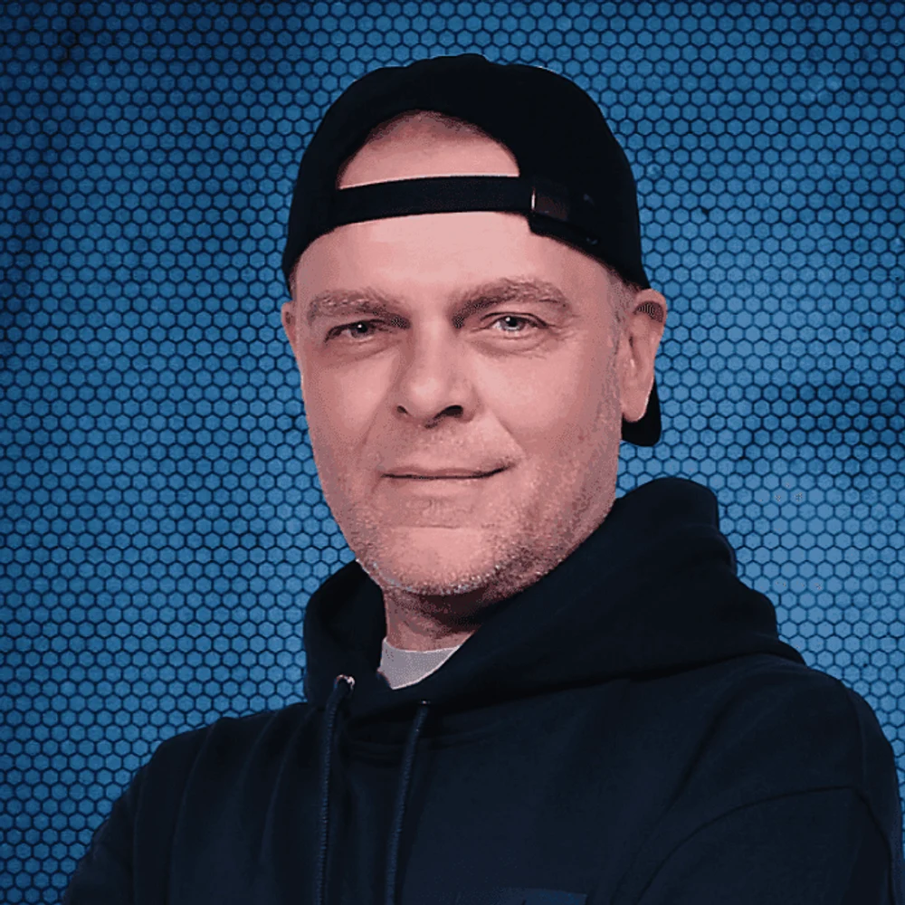 Константин Пахомов